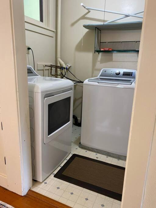 אסטוריה Historic Downtown Riverview Flat, No 3 מראה חיצוני תמונה
