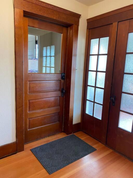 אסטוריה Historic Downtown Riverview Flat, No 3 מראה חיצוני תמונה