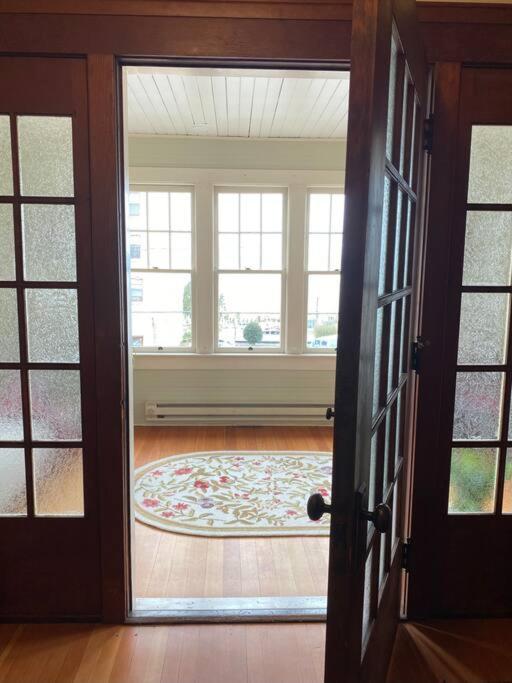 אסטוריה Historic Downtown Riverview Flat, No 3 מראה חיצוני תמונה