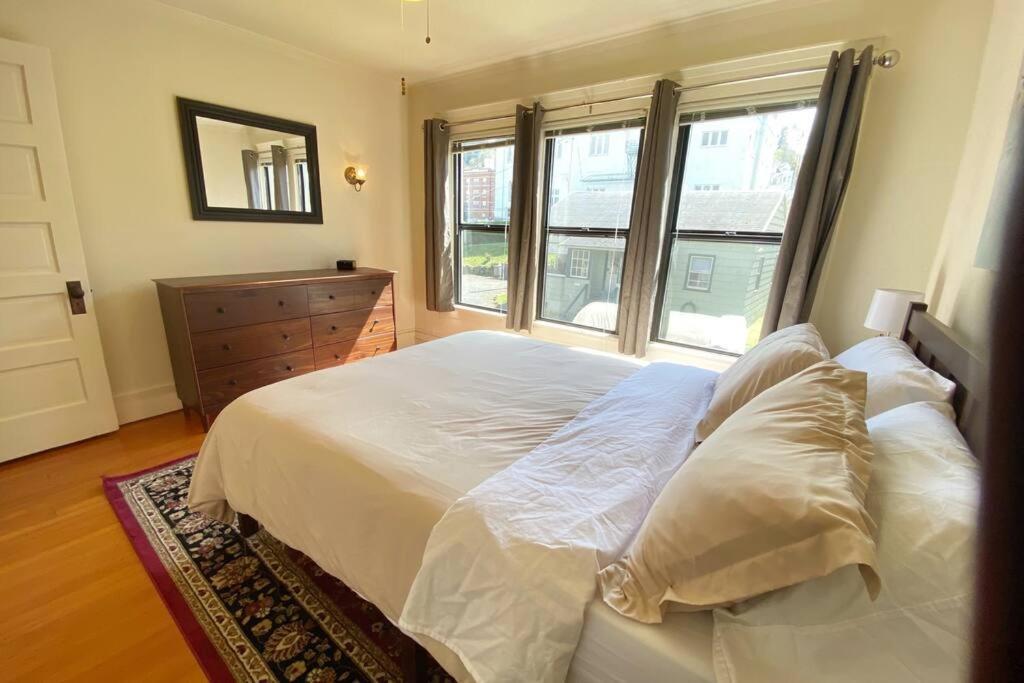 אסטוריה Historic Downtown Riverview Flat, No 3 מראה חיצוני תמונה